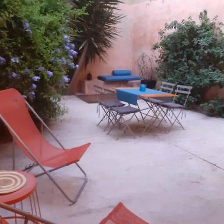 Arlette La Petite Maison Arlesienne Dış mekan fotoğraf